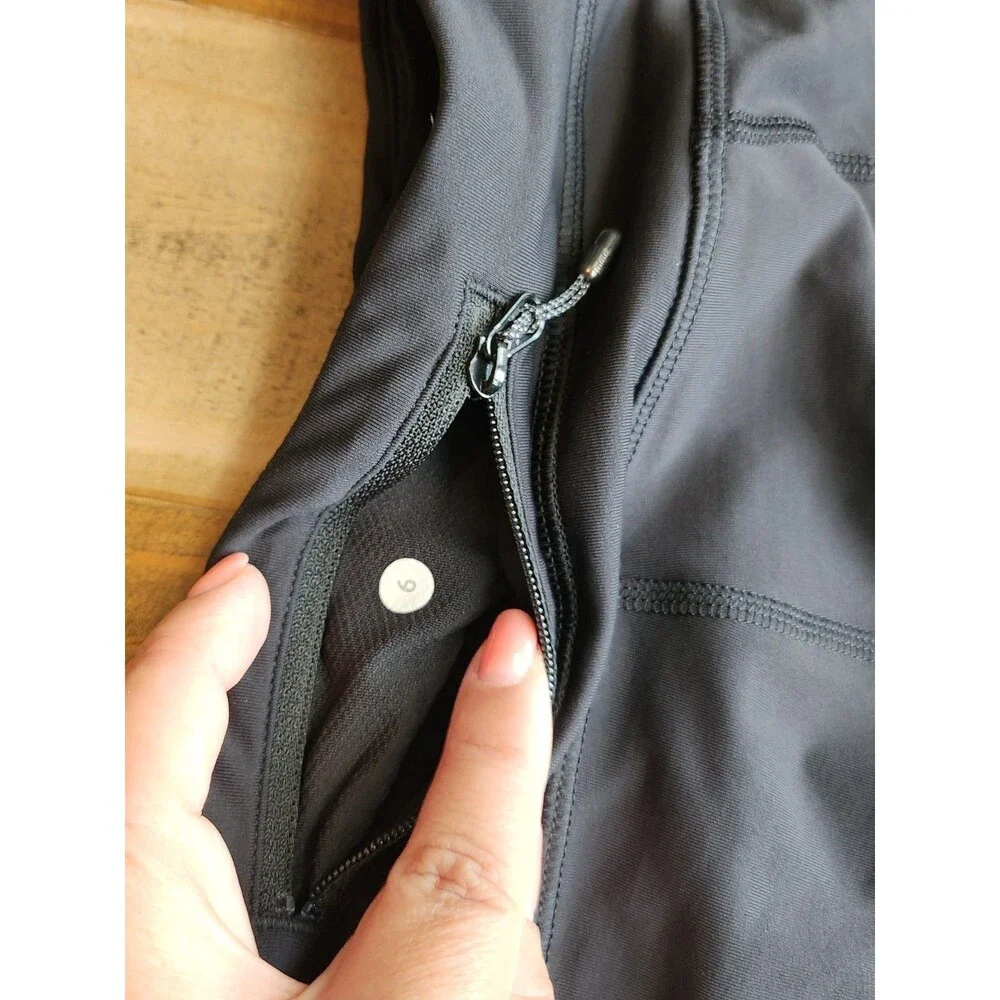 Lululemon Black Cropped Leggings Size 6
